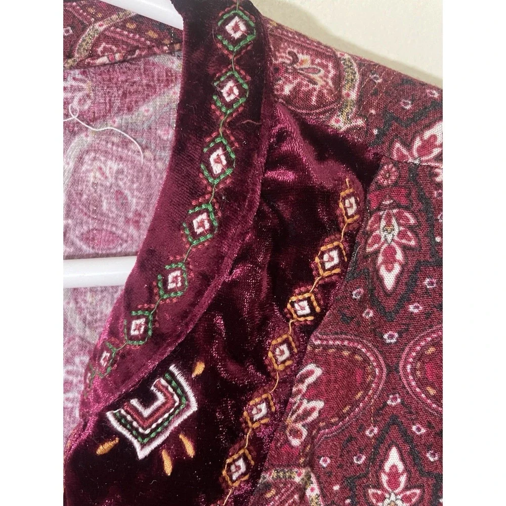 Vintage Embroidered Velvet Inlay Boho Whimsigoth Peasant Top Medium - Picture 6 of 7